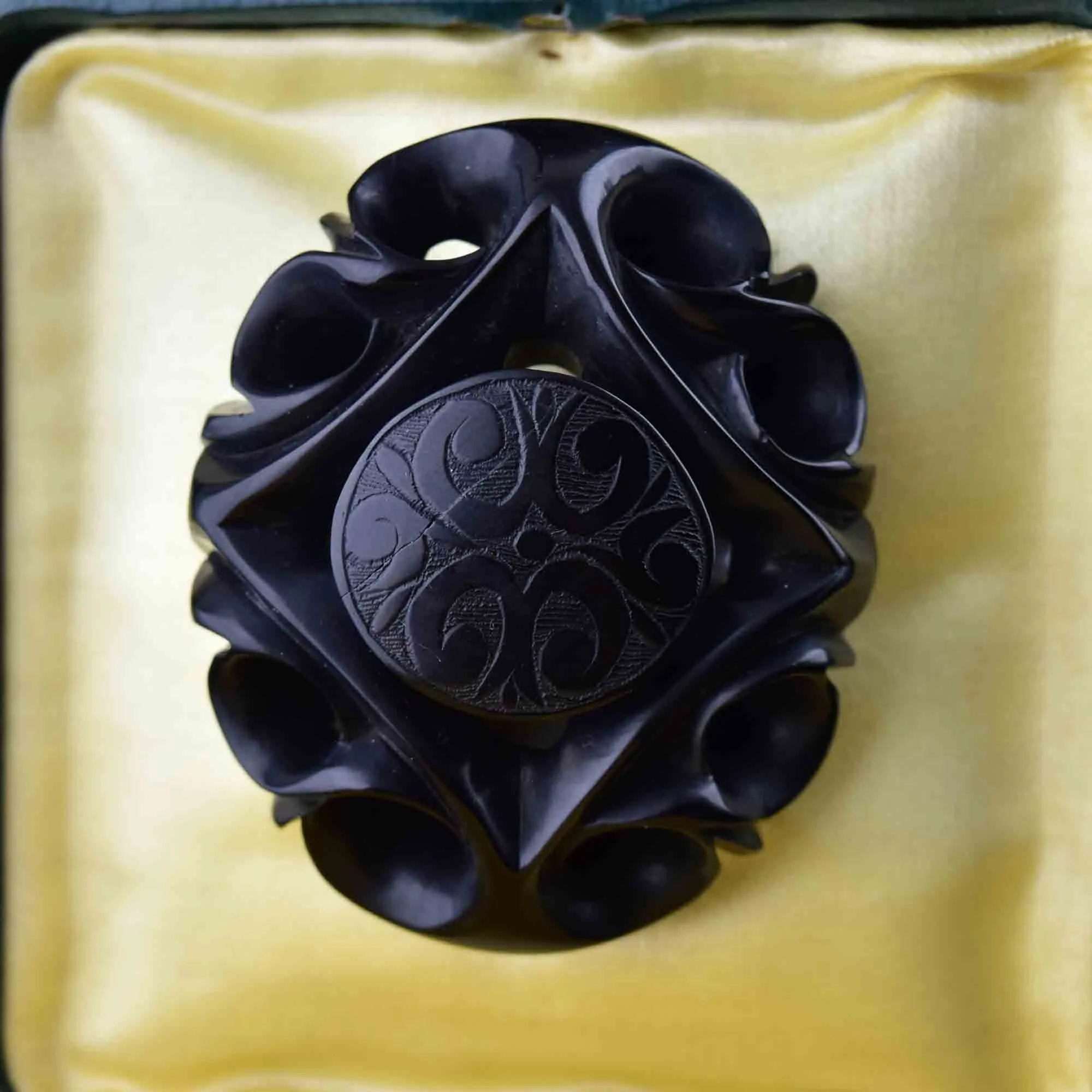 Antique Victorian Large Carved Whitby Jet Brooch