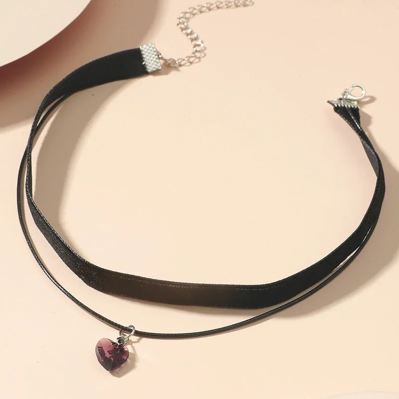 Simple Vintage Velvet Pearl Choker Short Black Clavicle Collar Necklace Gothic Chokers Necklaces for women