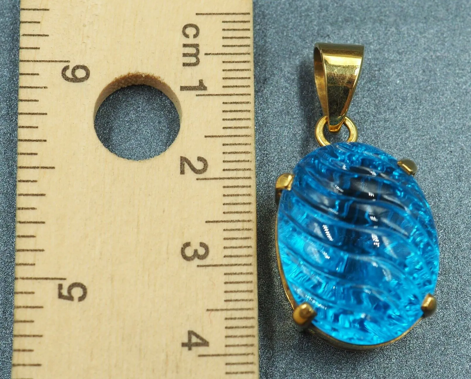 Topaz 14ct Yellow Gold Pendant