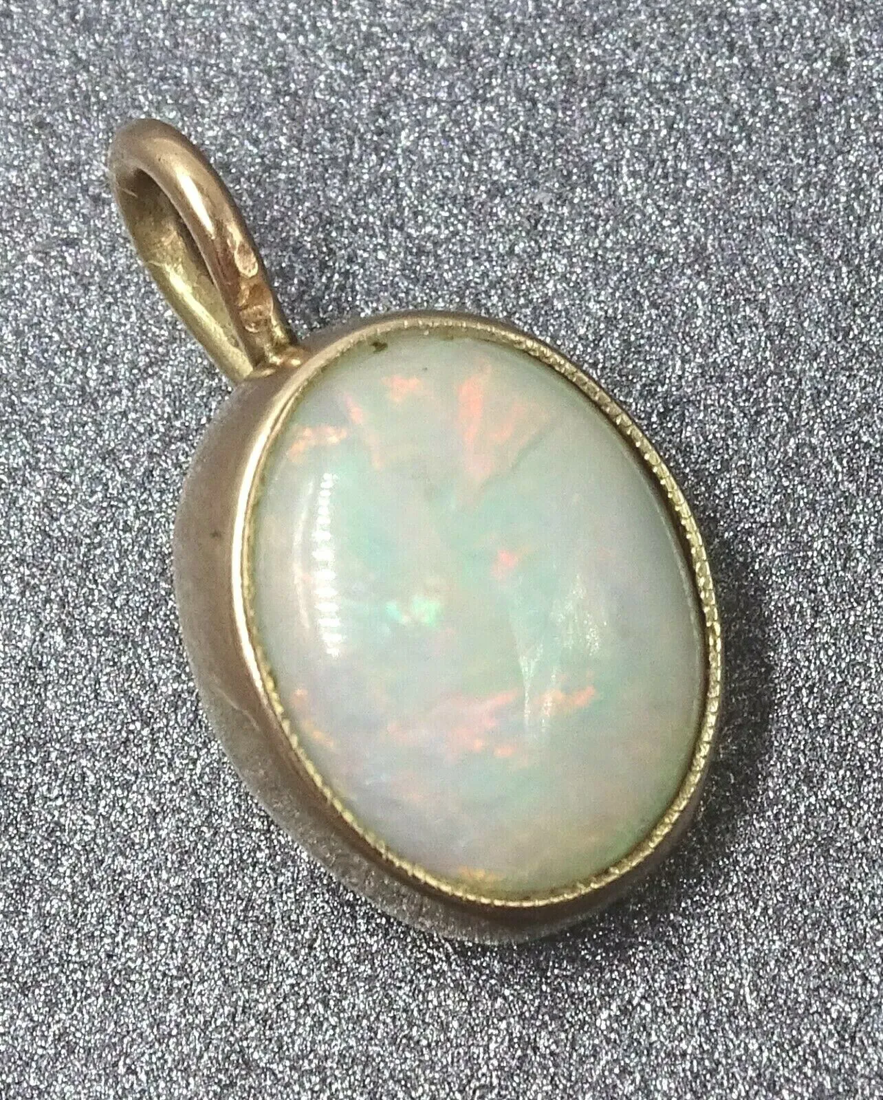 Vintage & Handmade 9ct Yellow Gold Light Natural Opal Pendant - Fine Jewellery