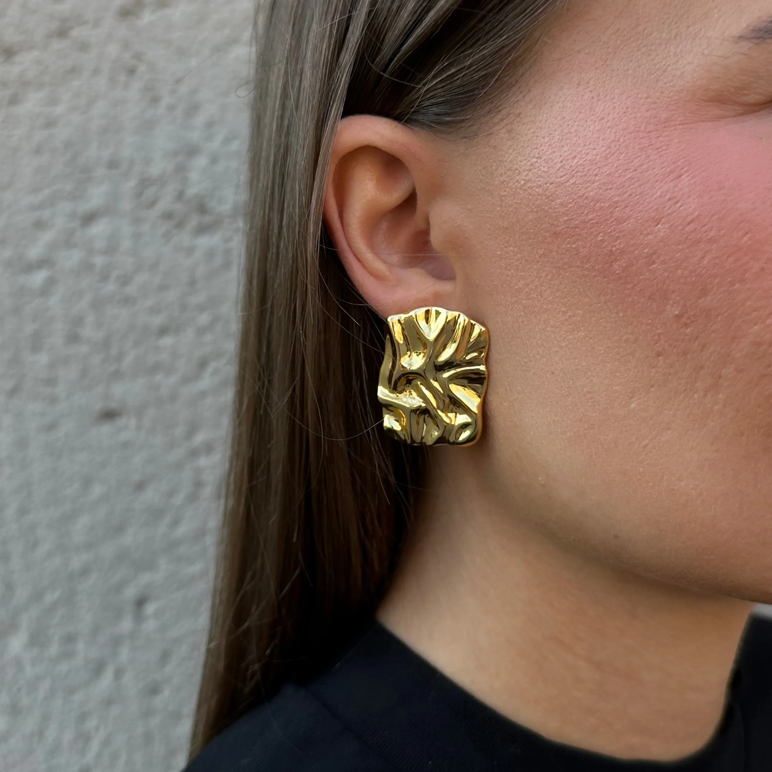 WAVY EARRINGS Gold